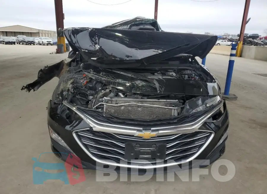 1G1ZD5ST8PF190422 Photo# 5