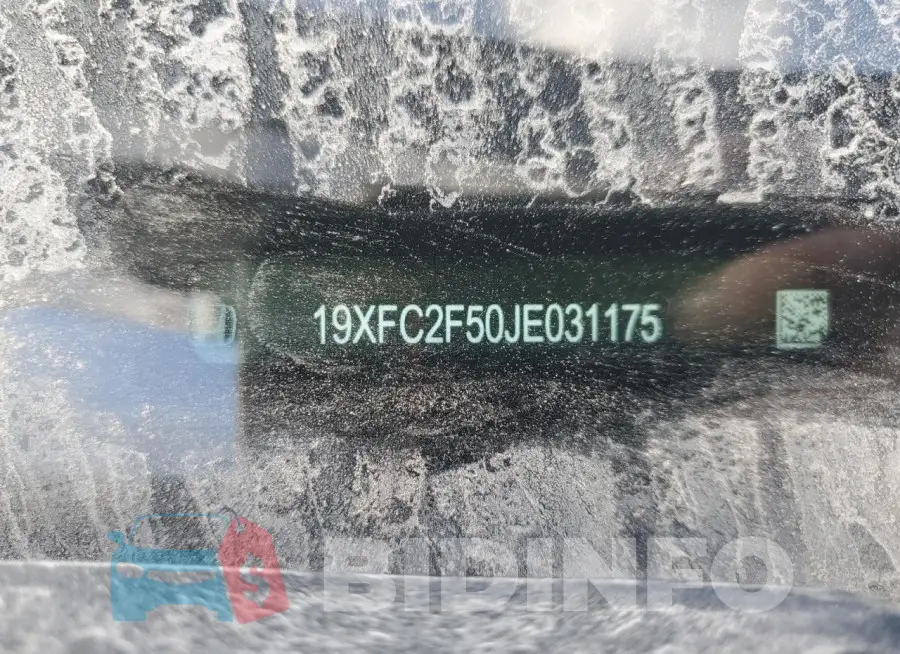 19XFC2F50JE031175 Photo# 12