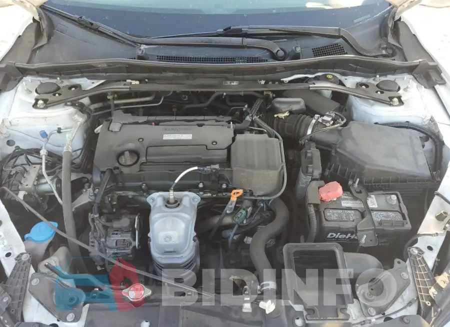 1HGCR2F16HA032604 Photo# 11