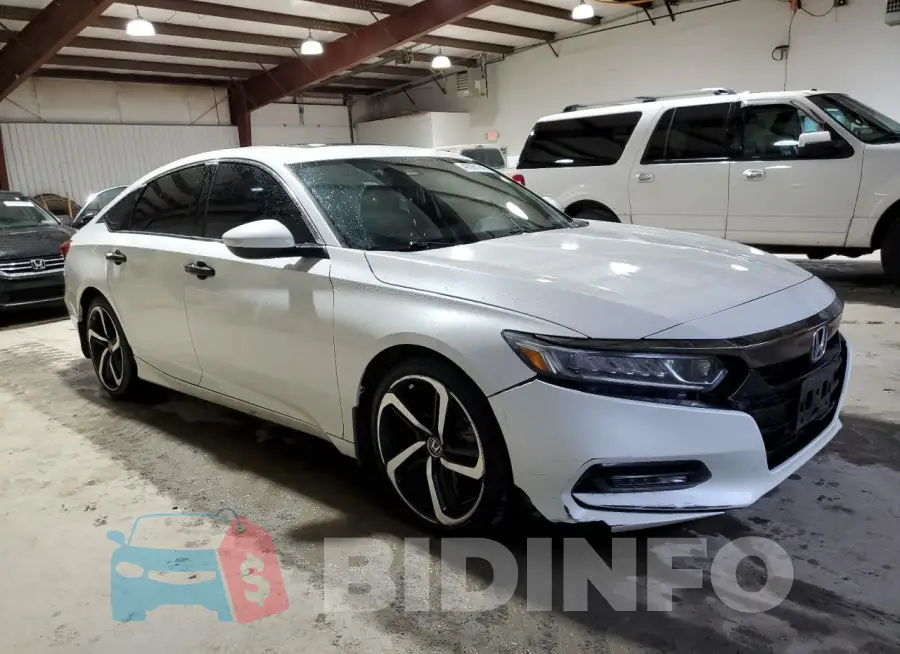 1HGCV2F34JA036671 Photo# 4