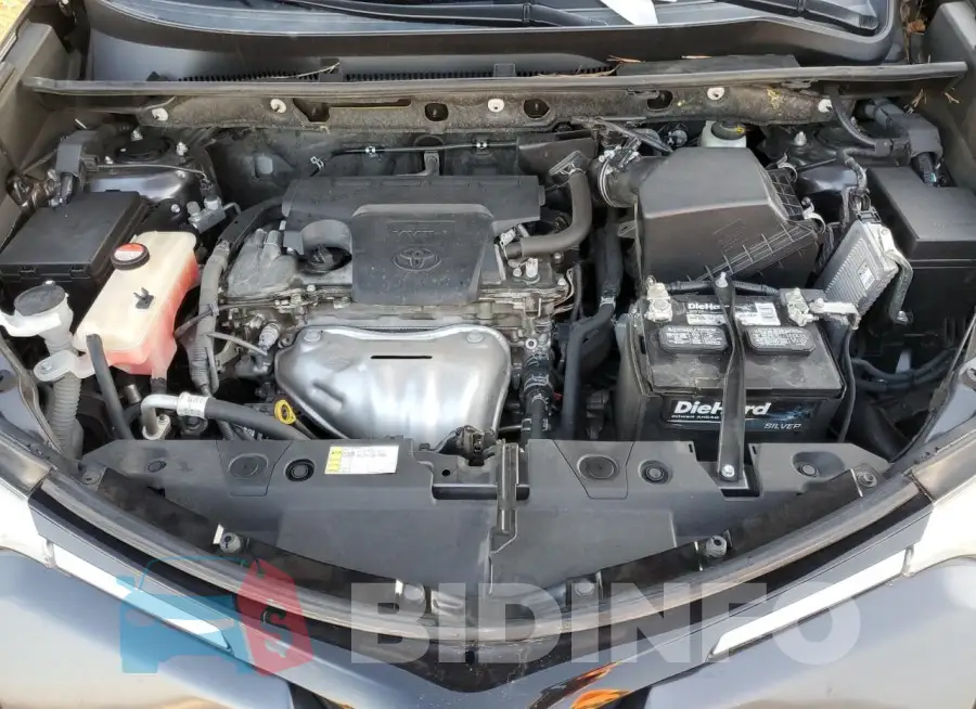 JTMWFREV6GJ095217 Photo# 12