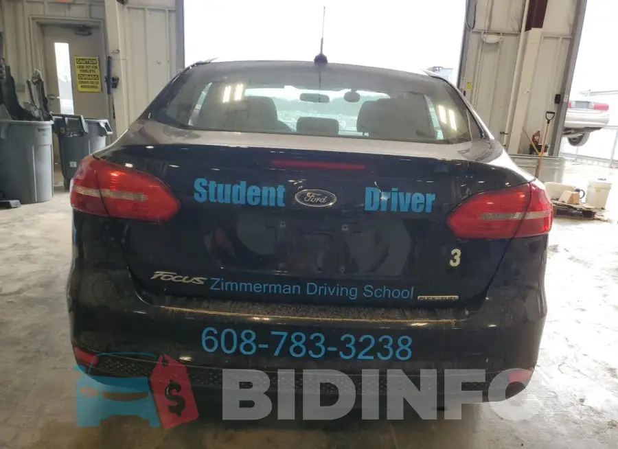 1FADP3E22GL288174 Photo# 6