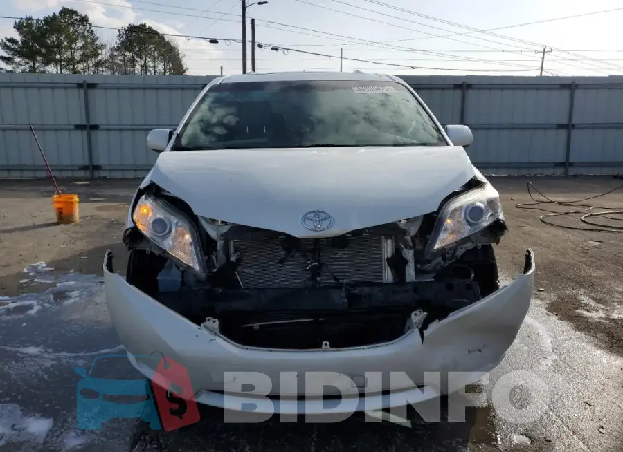5TDDK3DC8GS131573 Photo# 5