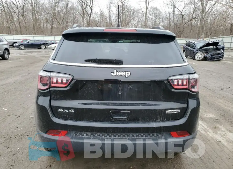 3C4NJDFBXNT118327 Photo# 6