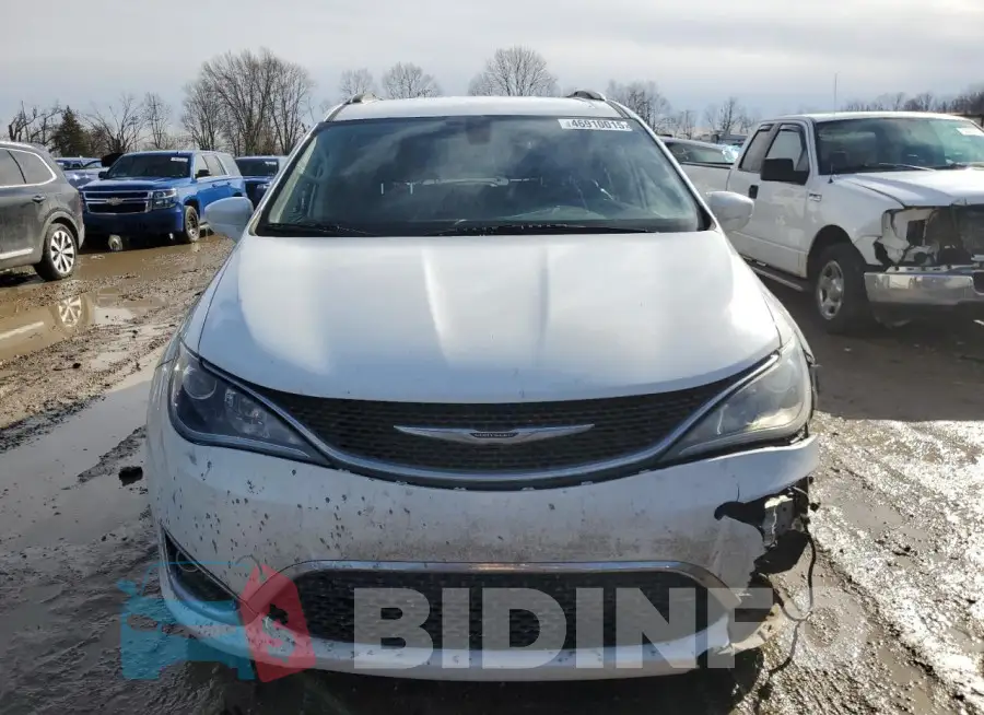 2C4RC1BG1KR625157 Photo# 5