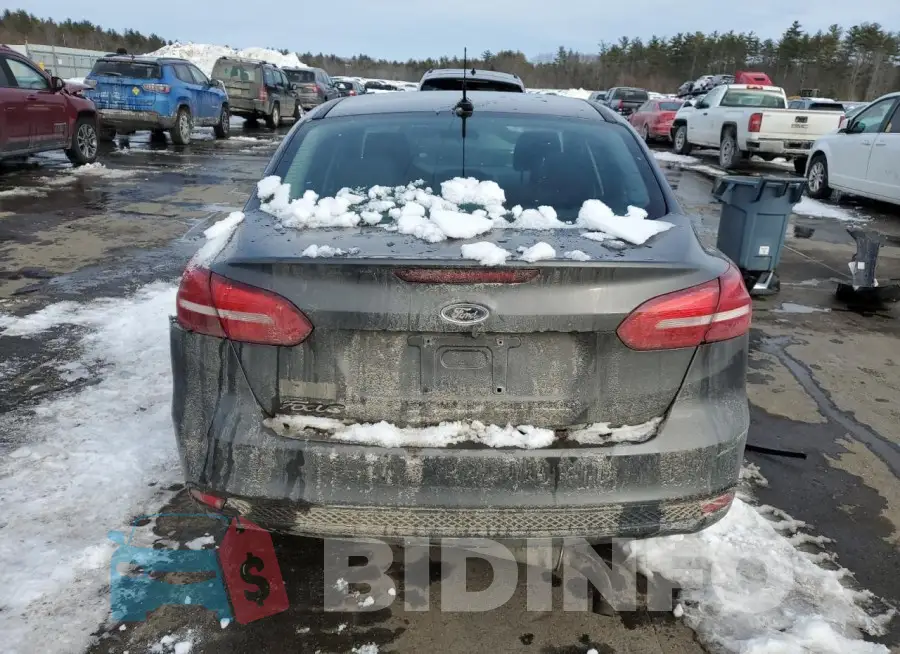 1FADP3E23GL260920 Photo# 6