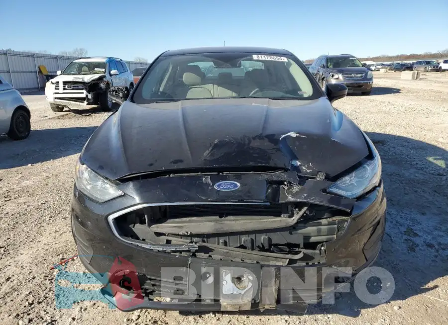 3FA6P0G7XKR250749 Photo# 5