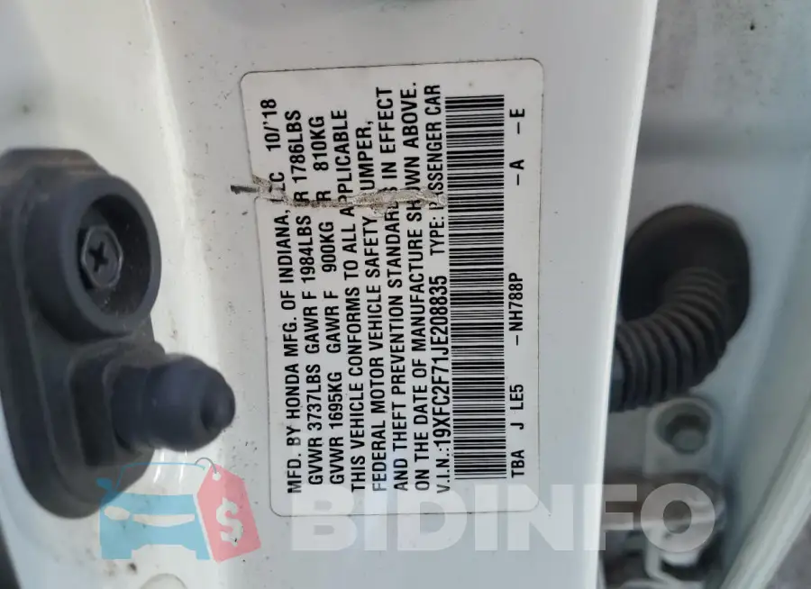 19XFC2F71JE208835 Photo# 12