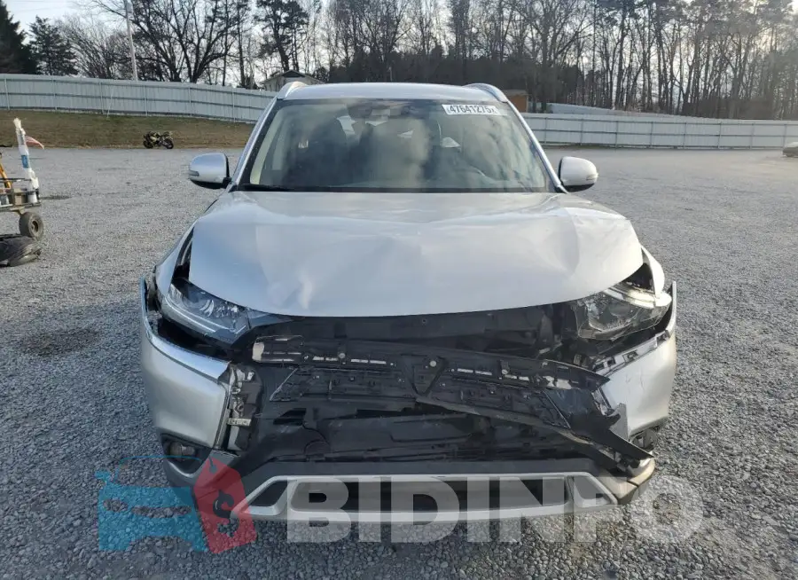 JA4AD3A30LZ018253 Photo# 5