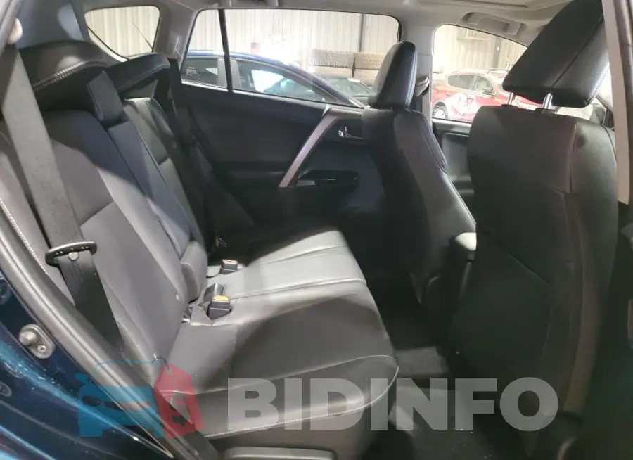JTMDFREV3JD255180 Photo# 11