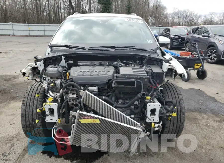 3VV4B7AX0NM044375 Photo# 5
