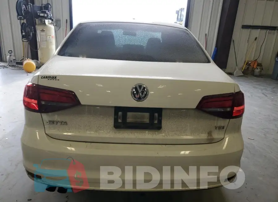 3VW2B7AJ7JM220007 Photo# 6