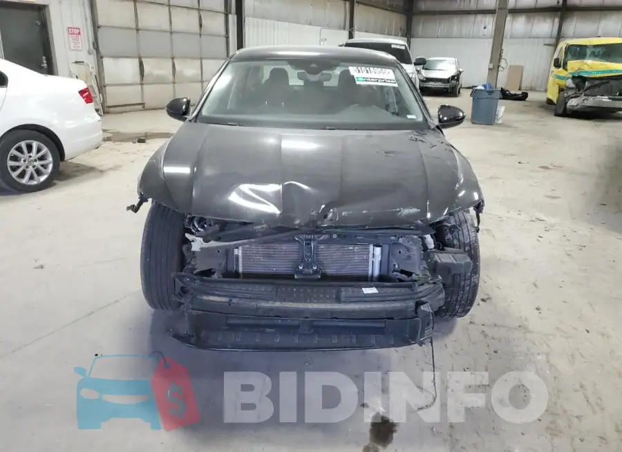 3VW5M7BU0RM001501 Photo# 5