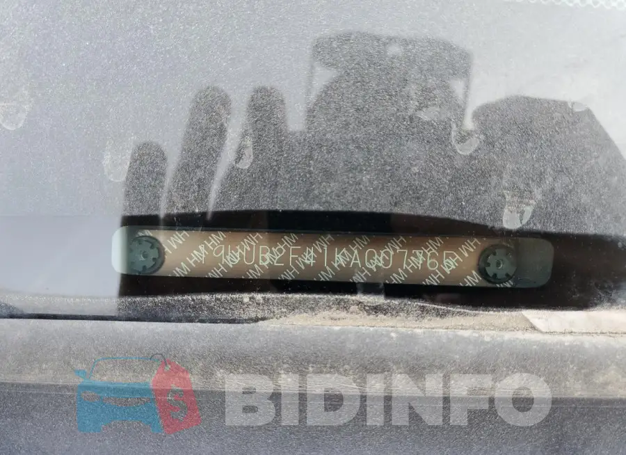 19UUB2F41KA007765 Photo# 12