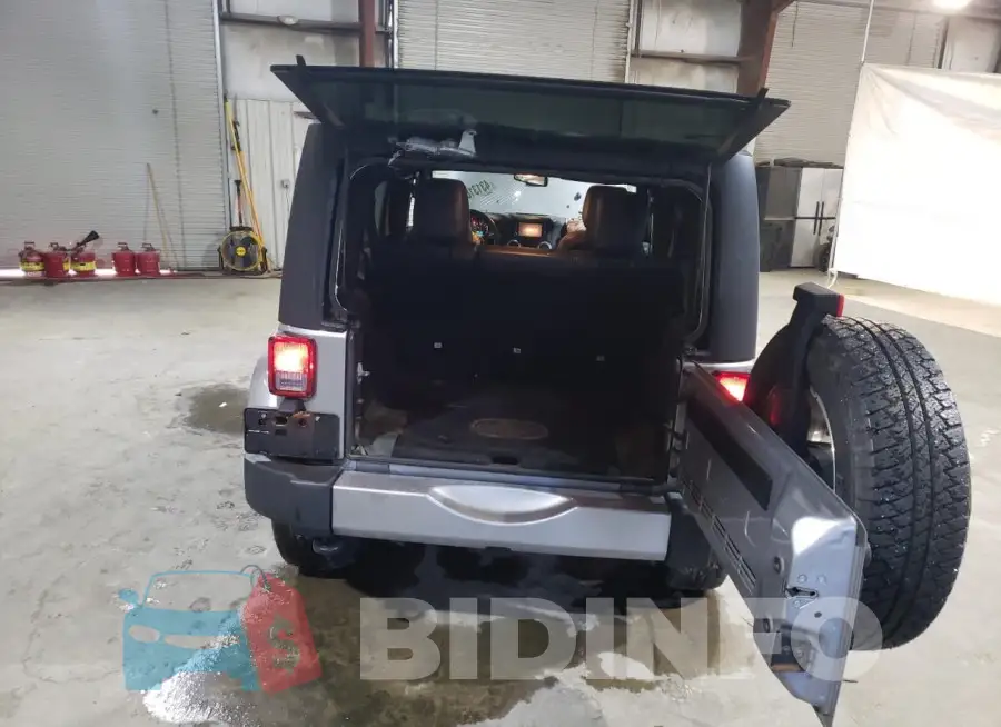 1C4BJWEG1HL738043 Photo# 6