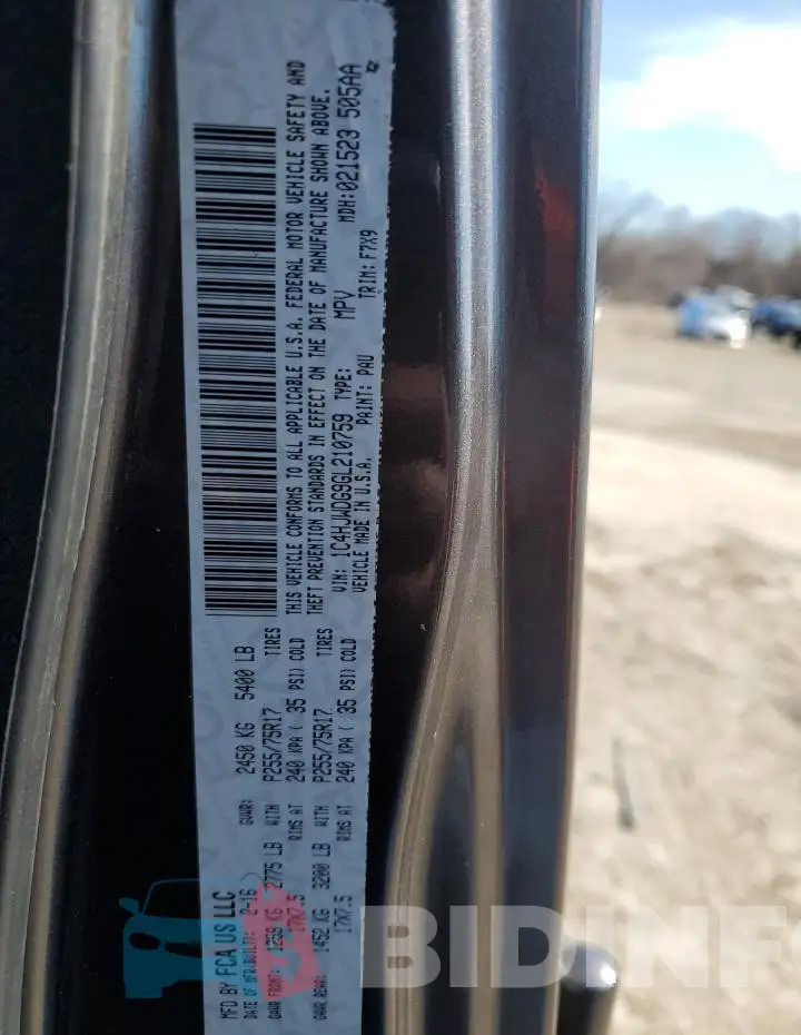 1C4HJWDG9GL210759 Photo# 14