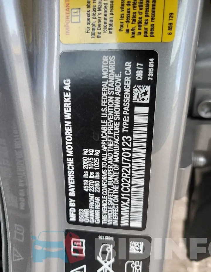 WMWXJ1C02R2U70123 Photo# 12