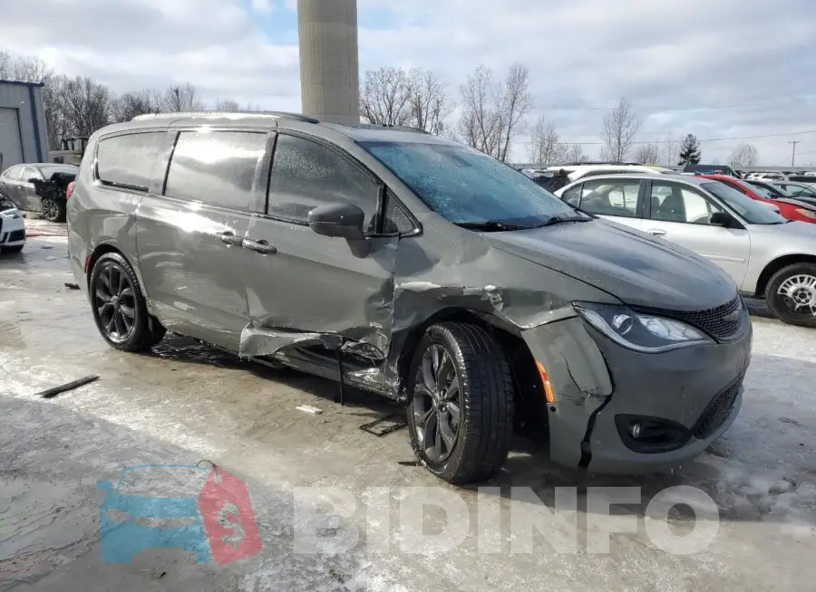 2C4RC1GG7LR136983 Photo# 4