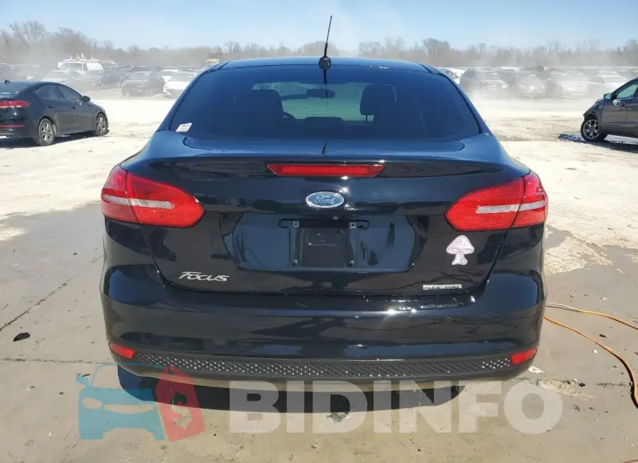 1FADP3E27GL241724 Photo# 6