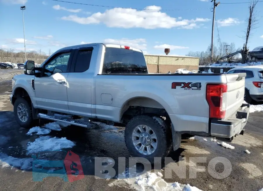 1FT7X2B60JEC85973 Photo# 2