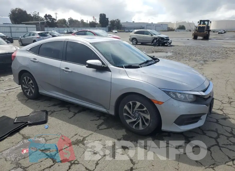 19XFC2F74HE222559 Photo# 4