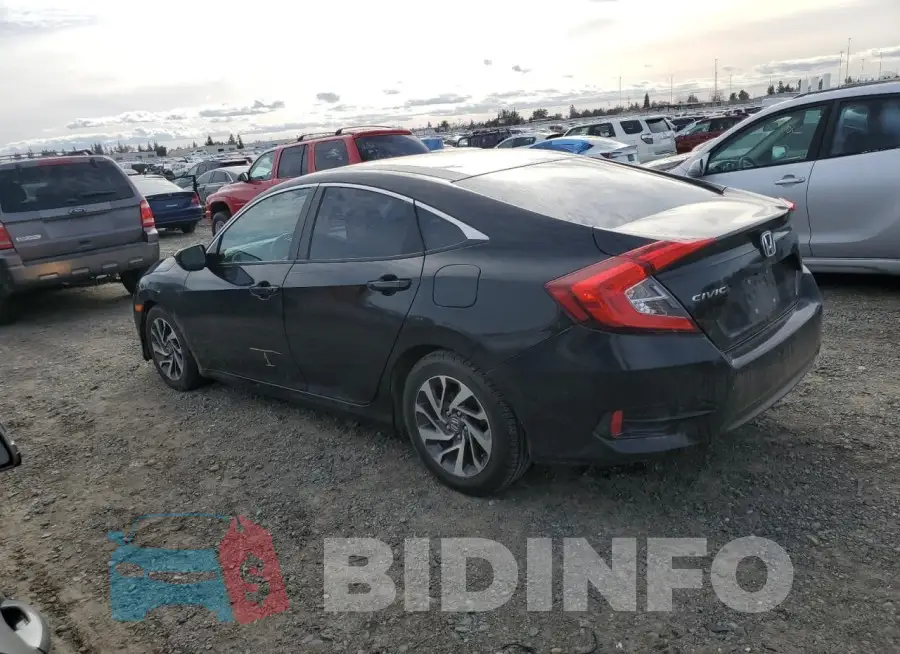 19XFC2F80GE055219 Photo# 2
