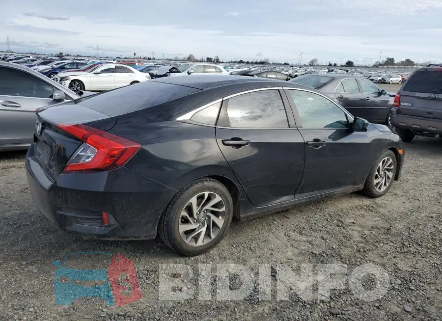 19XFC2F80GE055219 Photo# 3
