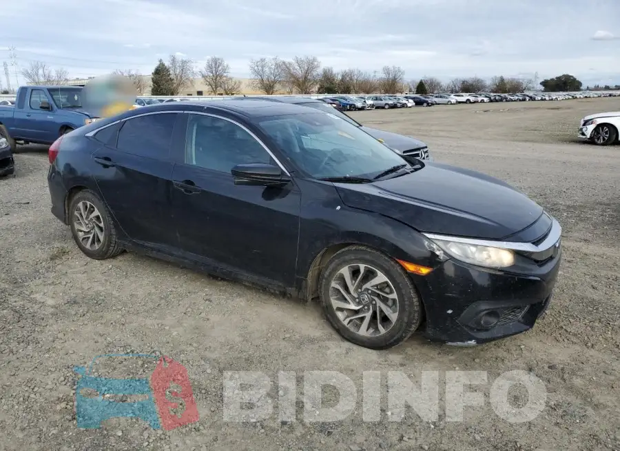 19XFC2F80GE055219 Photo# 4
