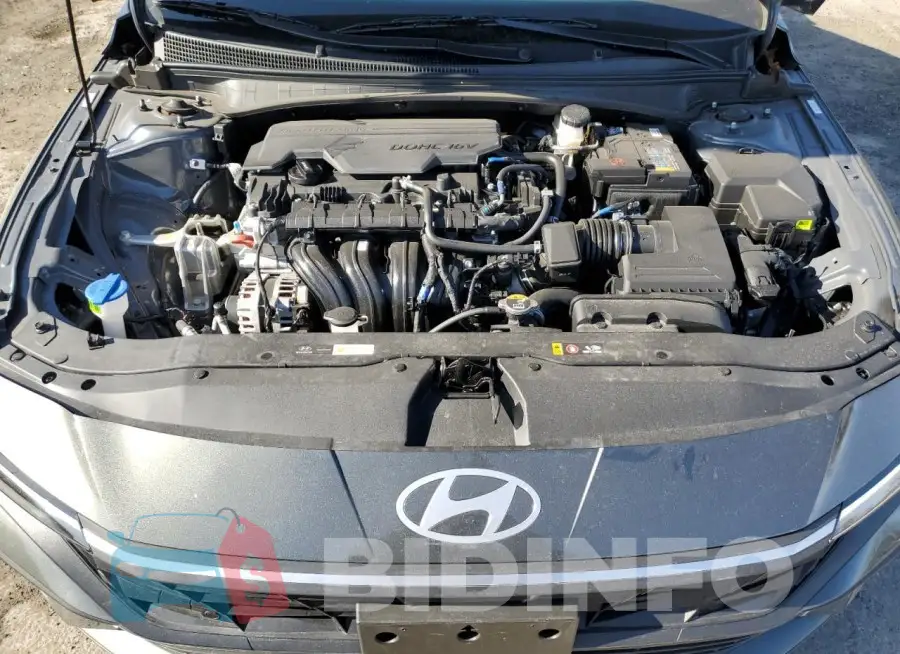 KMHLM4DG8RU813880 Photo# 11