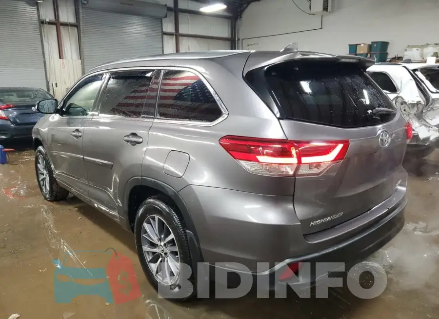 5TDJZRFH4JS531096 Photo# 2