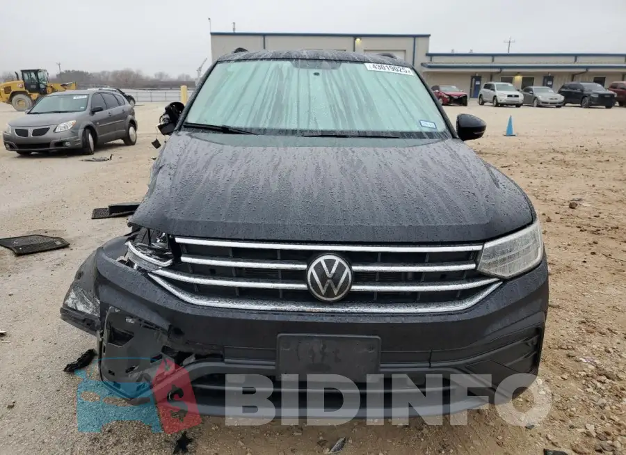 3VV1B7AX9NM034513 Photo# 5