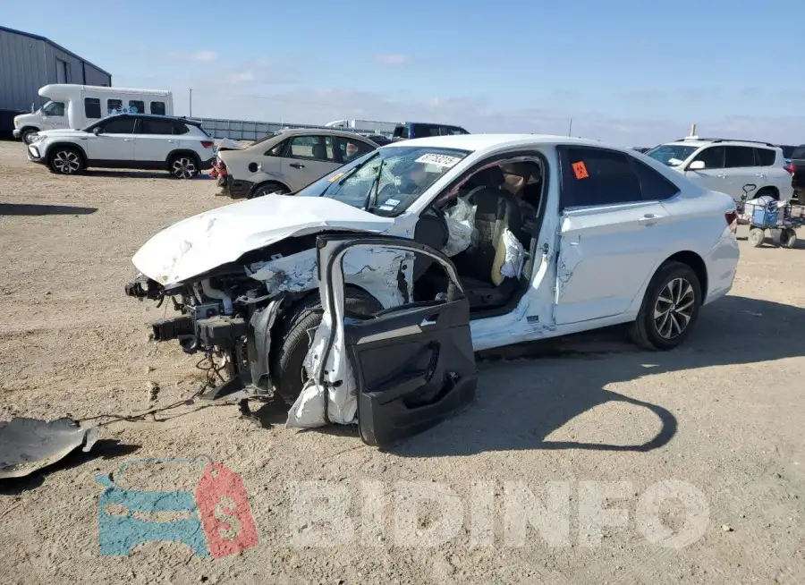 3VW5M7BU3RM080310 Photo# 1