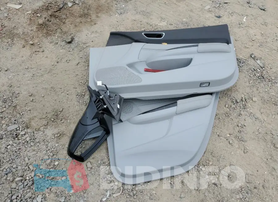 19UUB2F42KA006124 Photo# 12