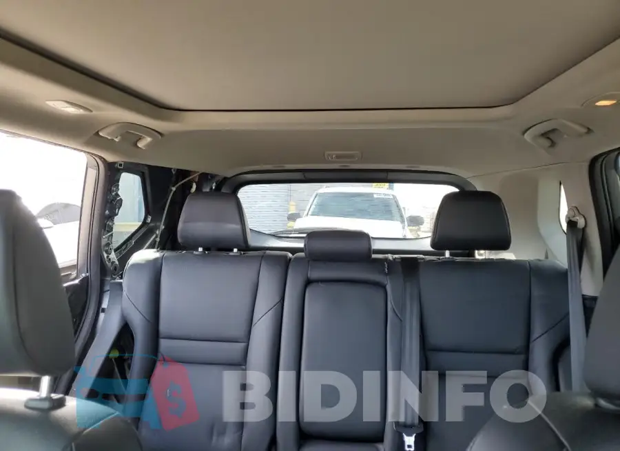 5N1BT3BA8PC861776 Photo# 10