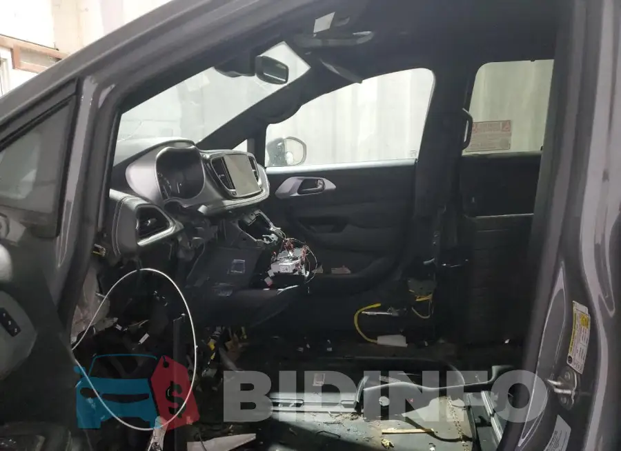 2C4RC1BG2NR171392 Photo# 7