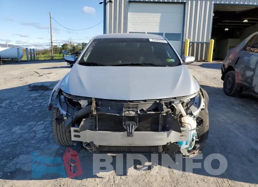 1G1ZD5ST6JF130033 Photo# 5
