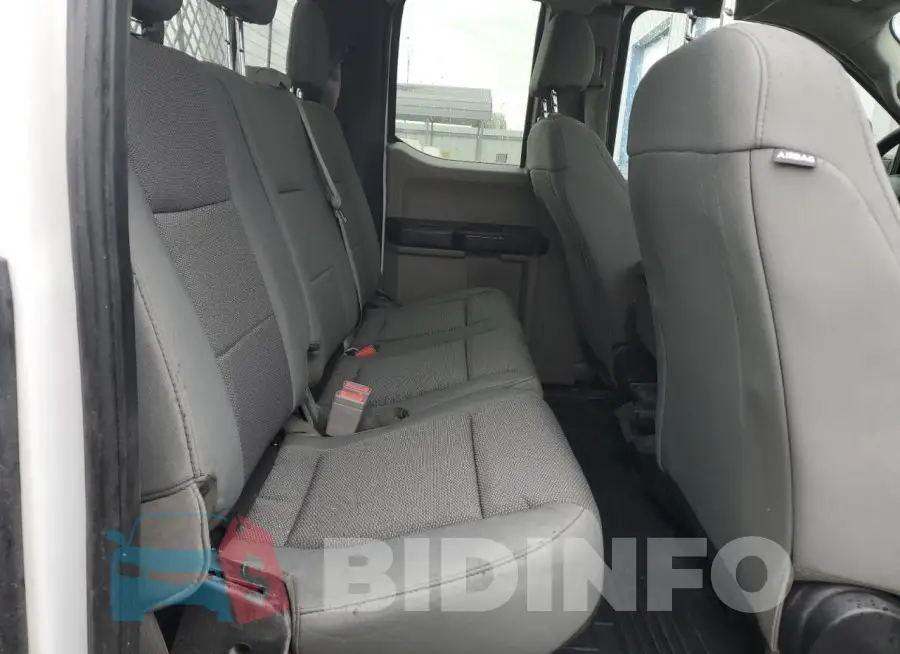 1FT7X2A69JEB43297 Photo# 10