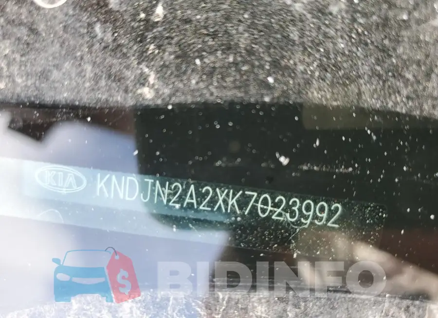 KNDJN2A2XK7023992 Photo# 12