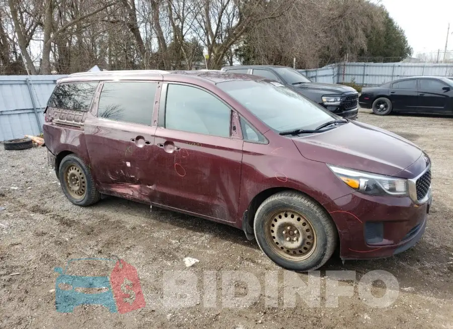 KNDMB5C1XH6342741 Photo# 4