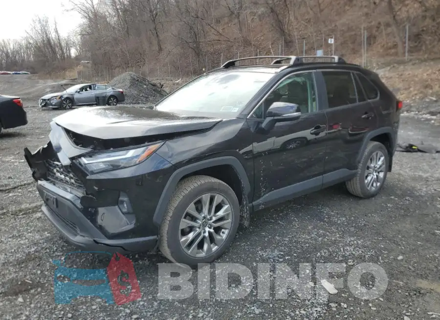 2T3A1RFV5NW252225 Photo# 1
