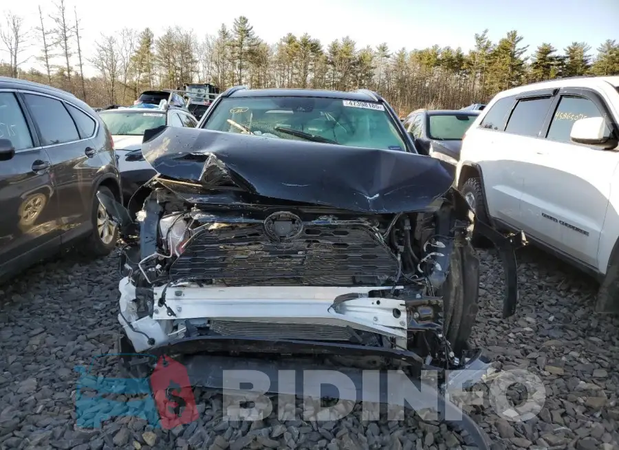 2T3P1RFV3RC454515 Photo# 5
