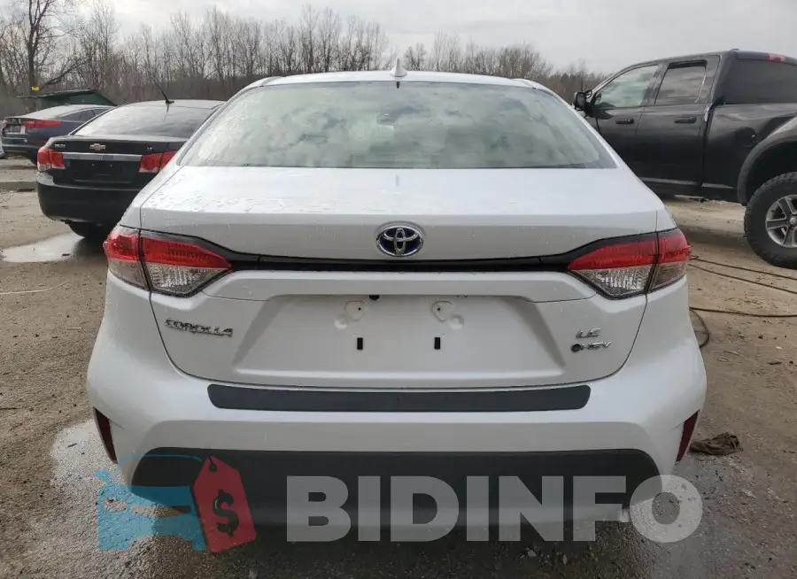 JTDBCMFE2S3073897 Photo# 6