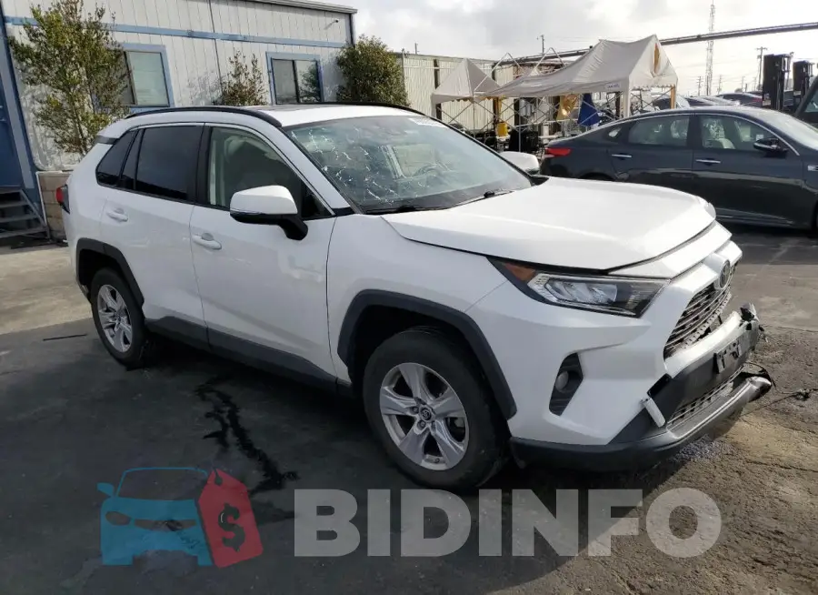 JTMW1RFV1KD028285 Photo# 4