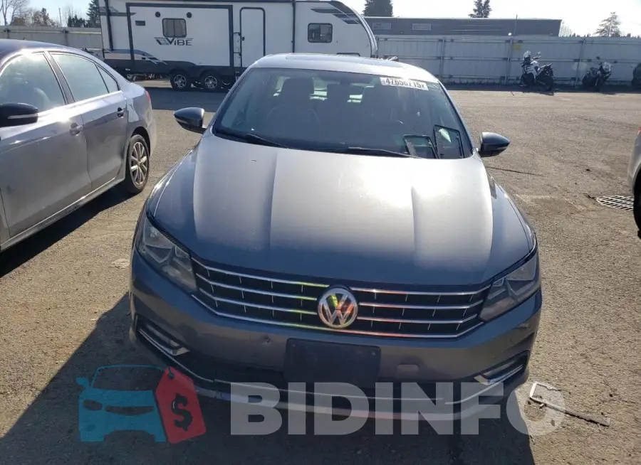 1VWBS7A33GC016977 Photo# 5