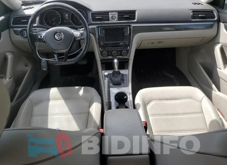 1VWGT7A35HC055607 Photo# 8
