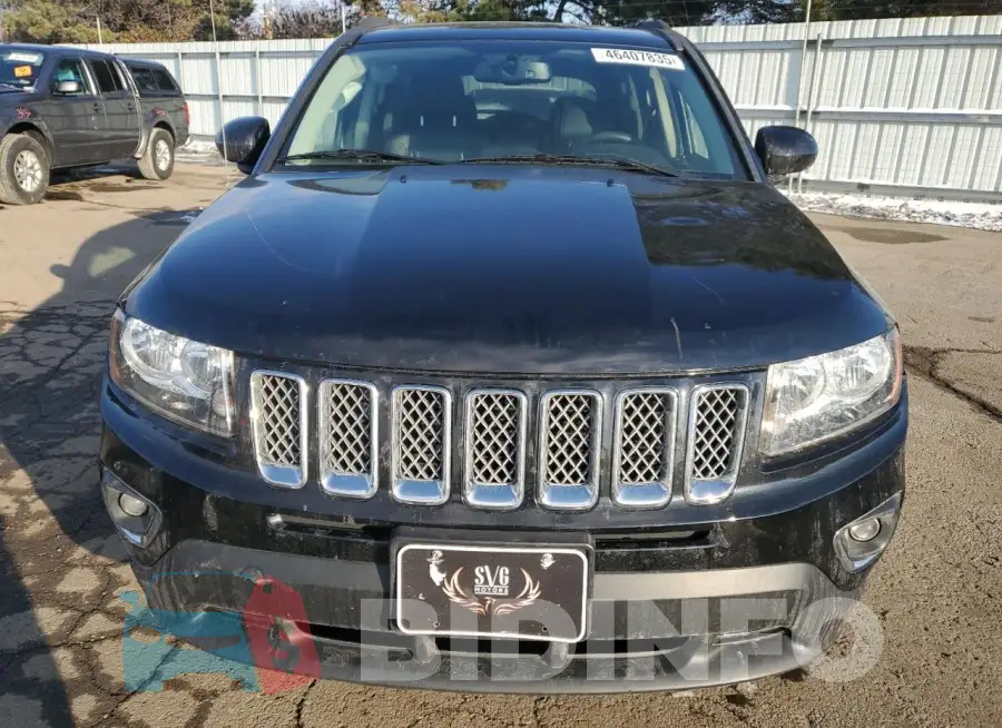 1C4NJDEB8HD190090 Photo# 5