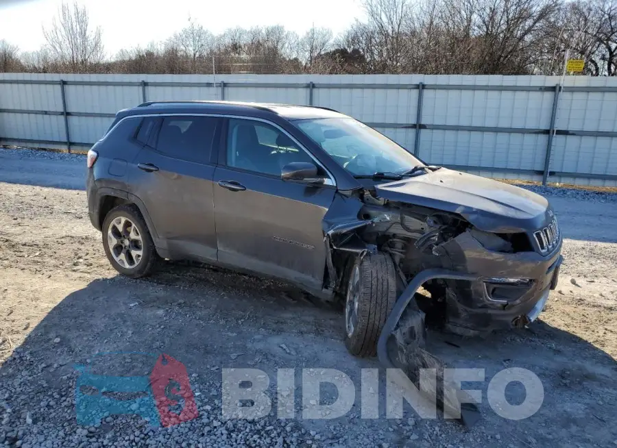 3C4NJDCB1LT153372 Photo# 4