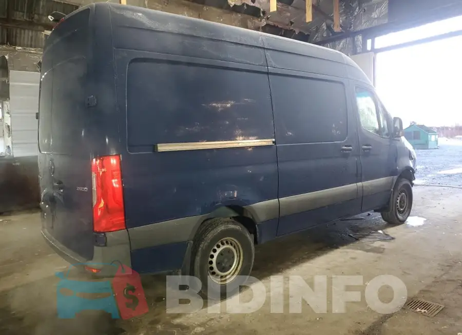 WD4PF0ED8KT009321 Photo# 3