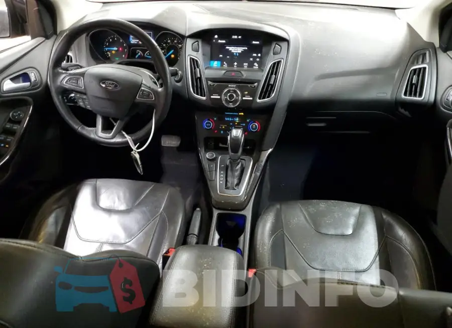 1FADP3N25GL226154 Photo# 8