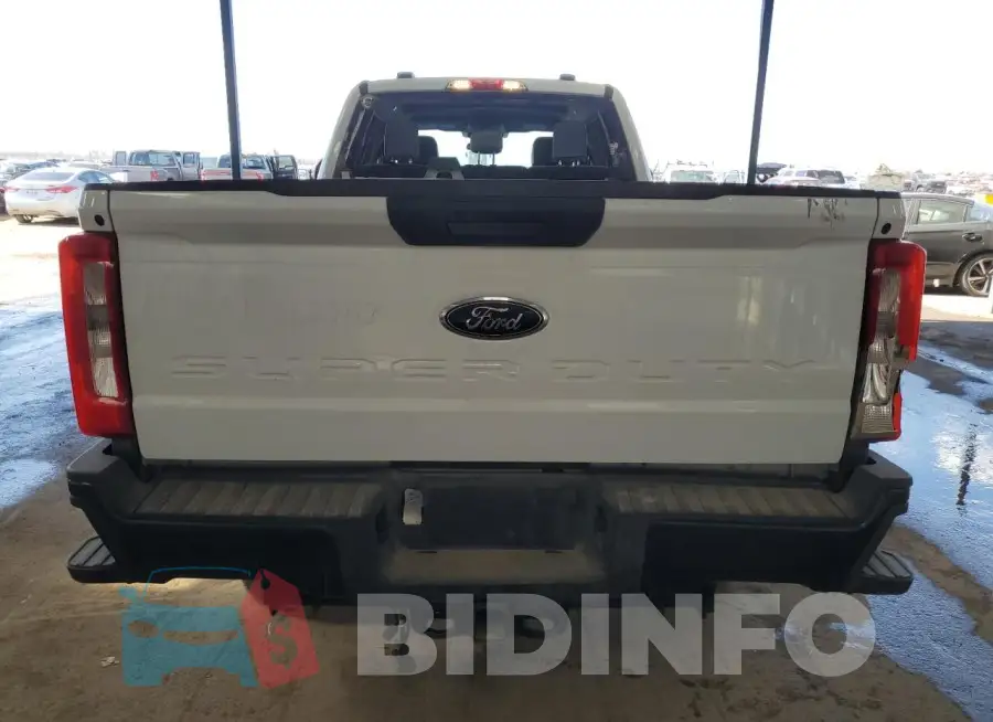 1FT7W2BA2PED17337 Photo# 6